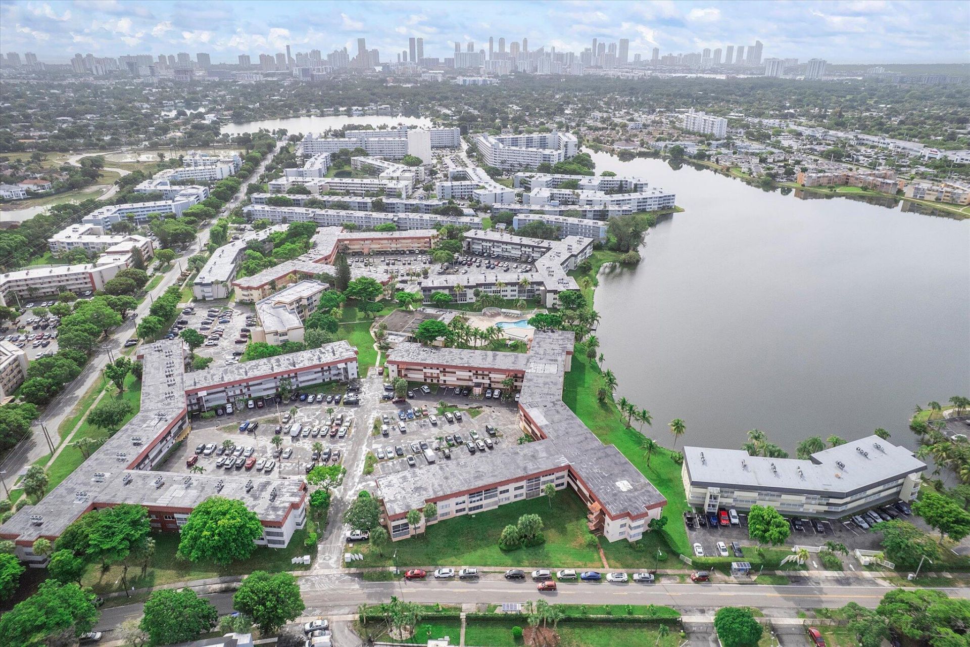 19001 NE 14th Avenue, Unit 145, Miami, FL 33179 Photo