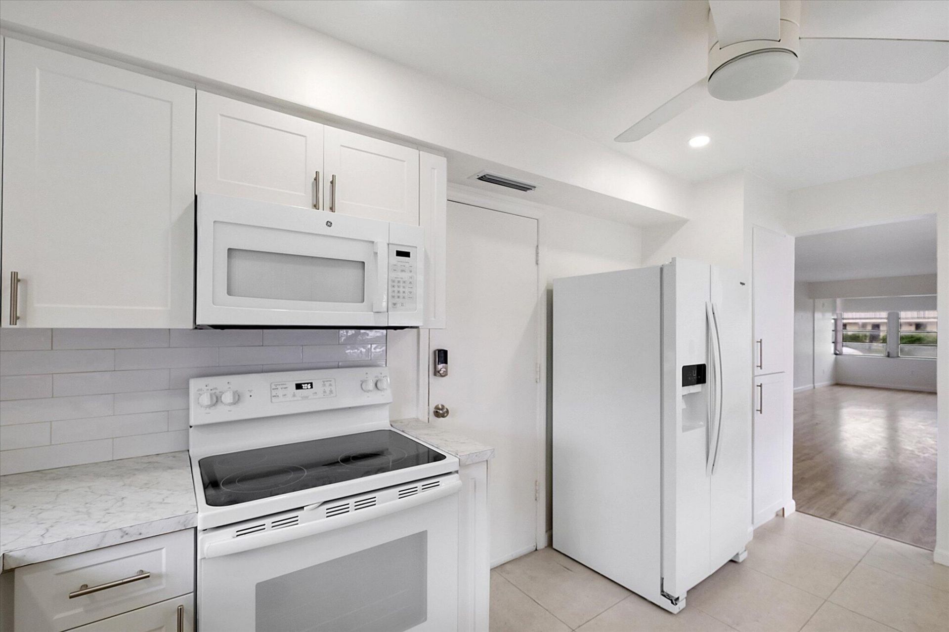 19001 NE 14th Avenue, Unit 145, Miami, FL 33179 Photo