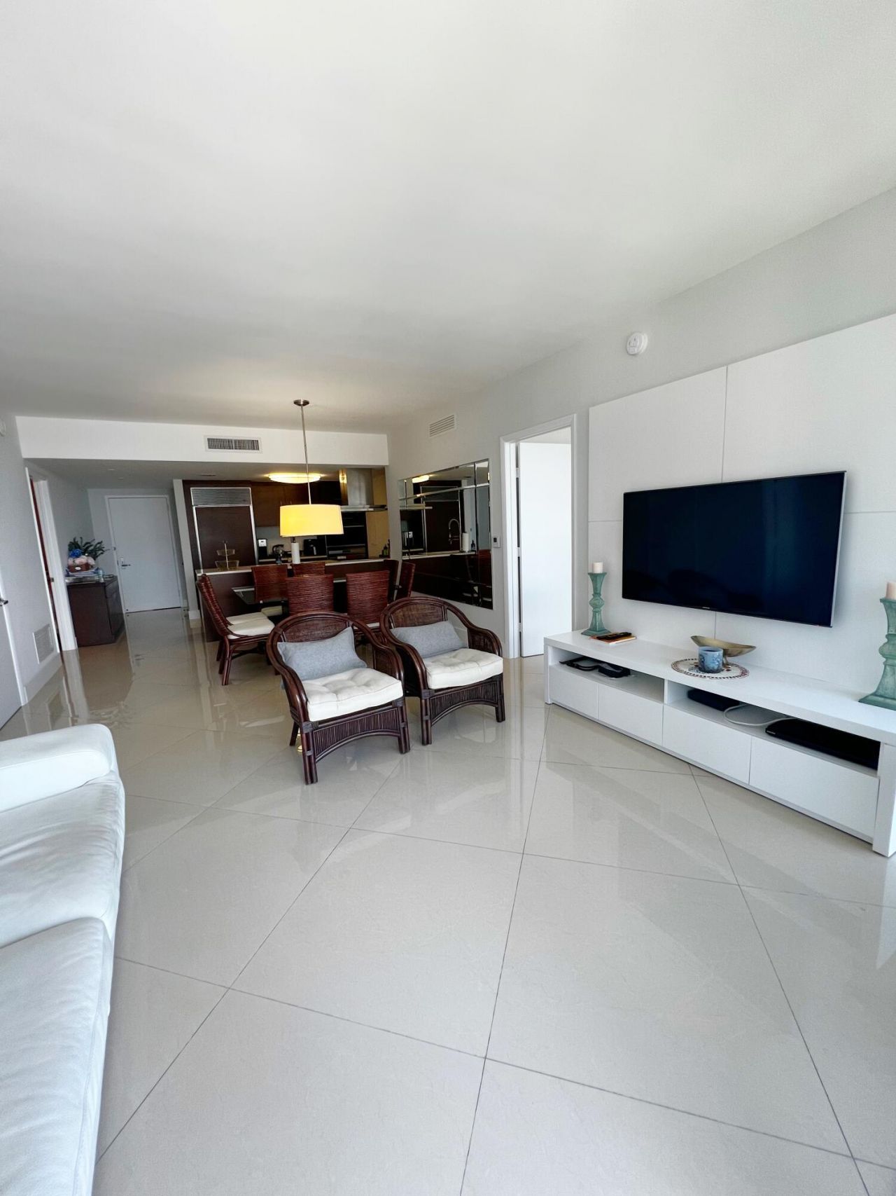 495 Brickell Avenue, Unit 1605, Miami, FL 33131 Photo