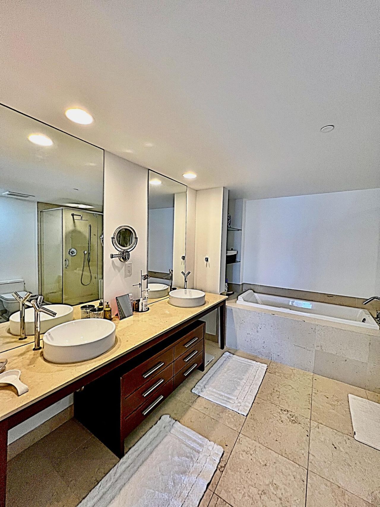 495 Brickell Avenue, Unit 1605, Miami, FL 33131 Photo