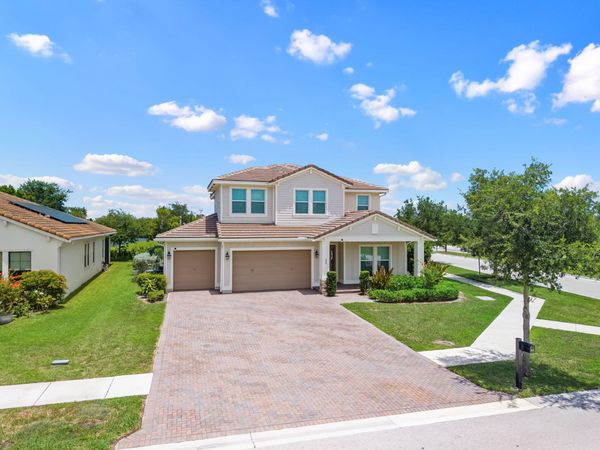 984 Sterling Pine Place, Loxahatchee, FL 33470