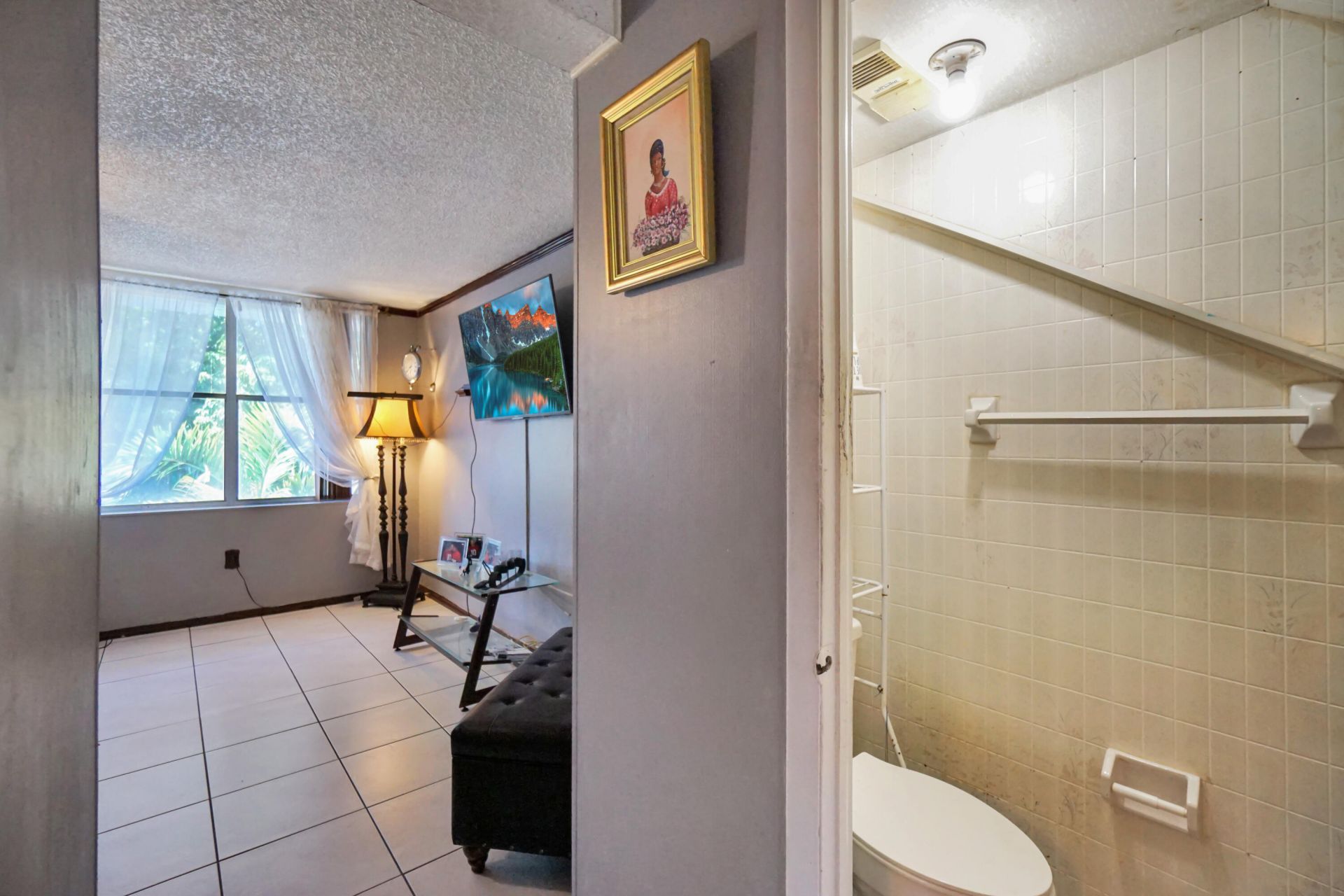 1067 W 43rd Place, Unit 68, Hialeah, FL 33012 Photo
