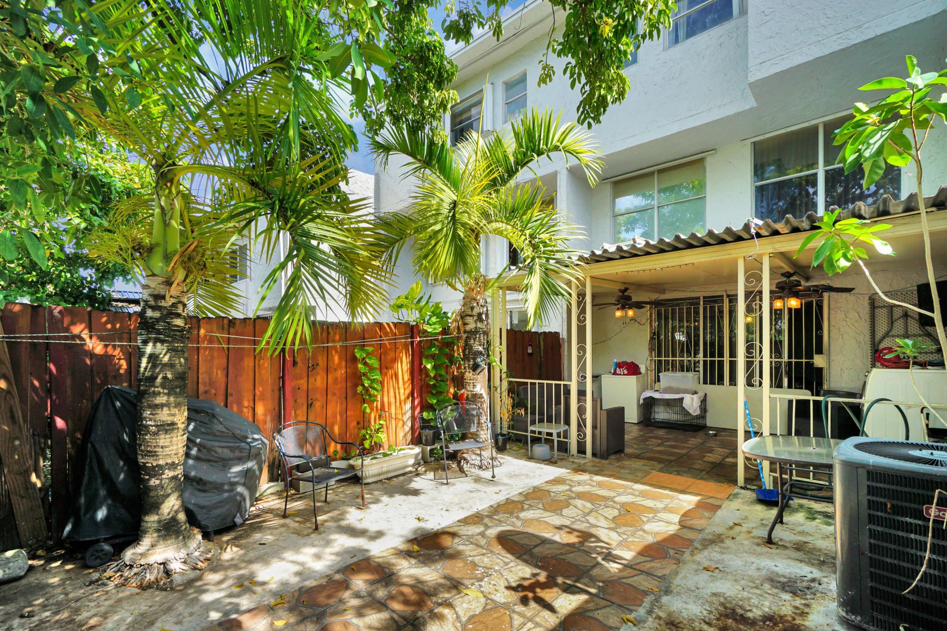 1067 W 43rd Place, Unit 68, Hialeah, FL 33012 Photo