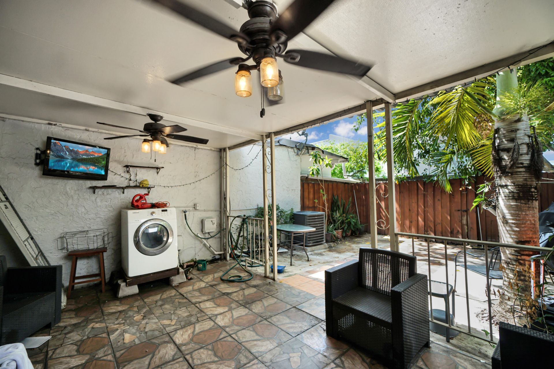 1067 W 43rd Place, Unit 68, Hialeah, FL 33012 Photo