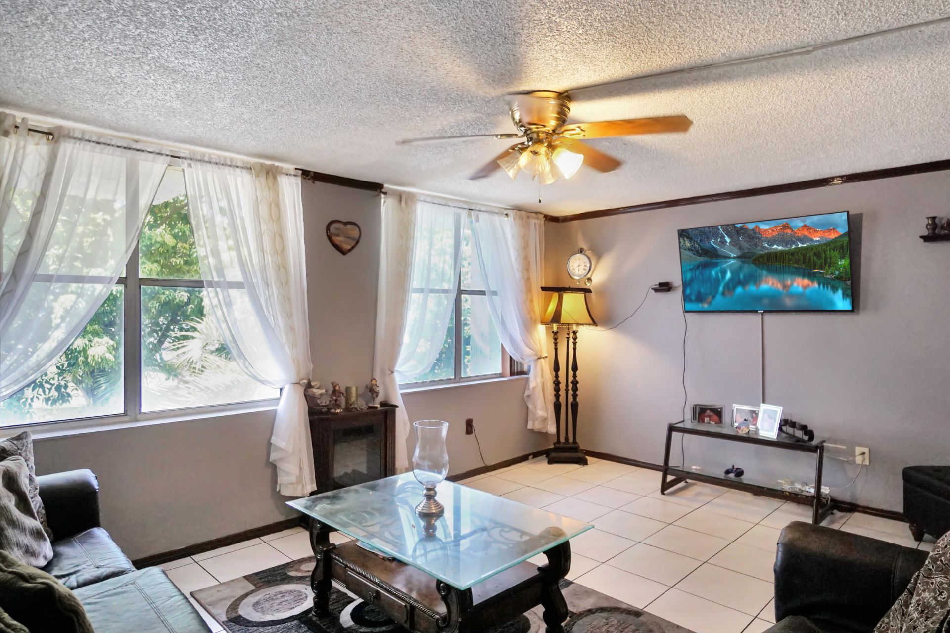 1067 W 43rd Place, Unit 68, Hialeah, FL 33012 Photo