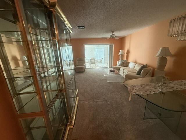 197 Lake Susan Lane, West Palm Beach, FL 33411 Photo