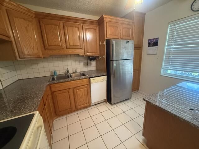 197 Lake Susan Lane, West Palm Beach, FL 33411 Photo