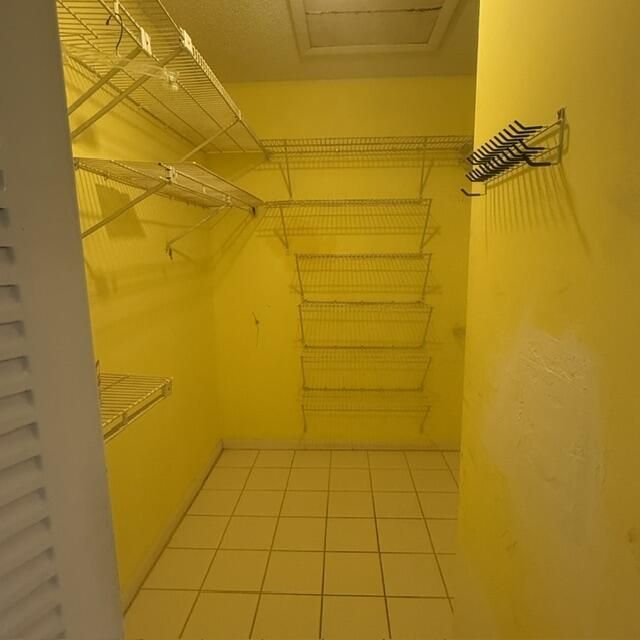 197 Lake Susan Lane, West Palm Beach, FL 33411 Photo