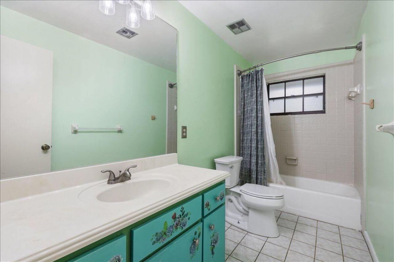 1016 48th Terrace, Vero Beach, FL 32966 Photo