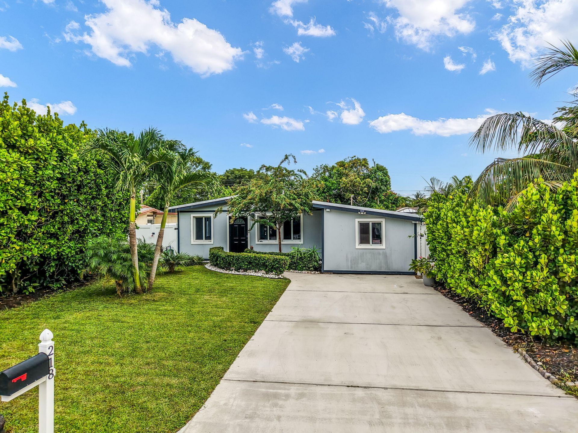 218 Glouchester Street, Boca Raton, FL 33487 Photo