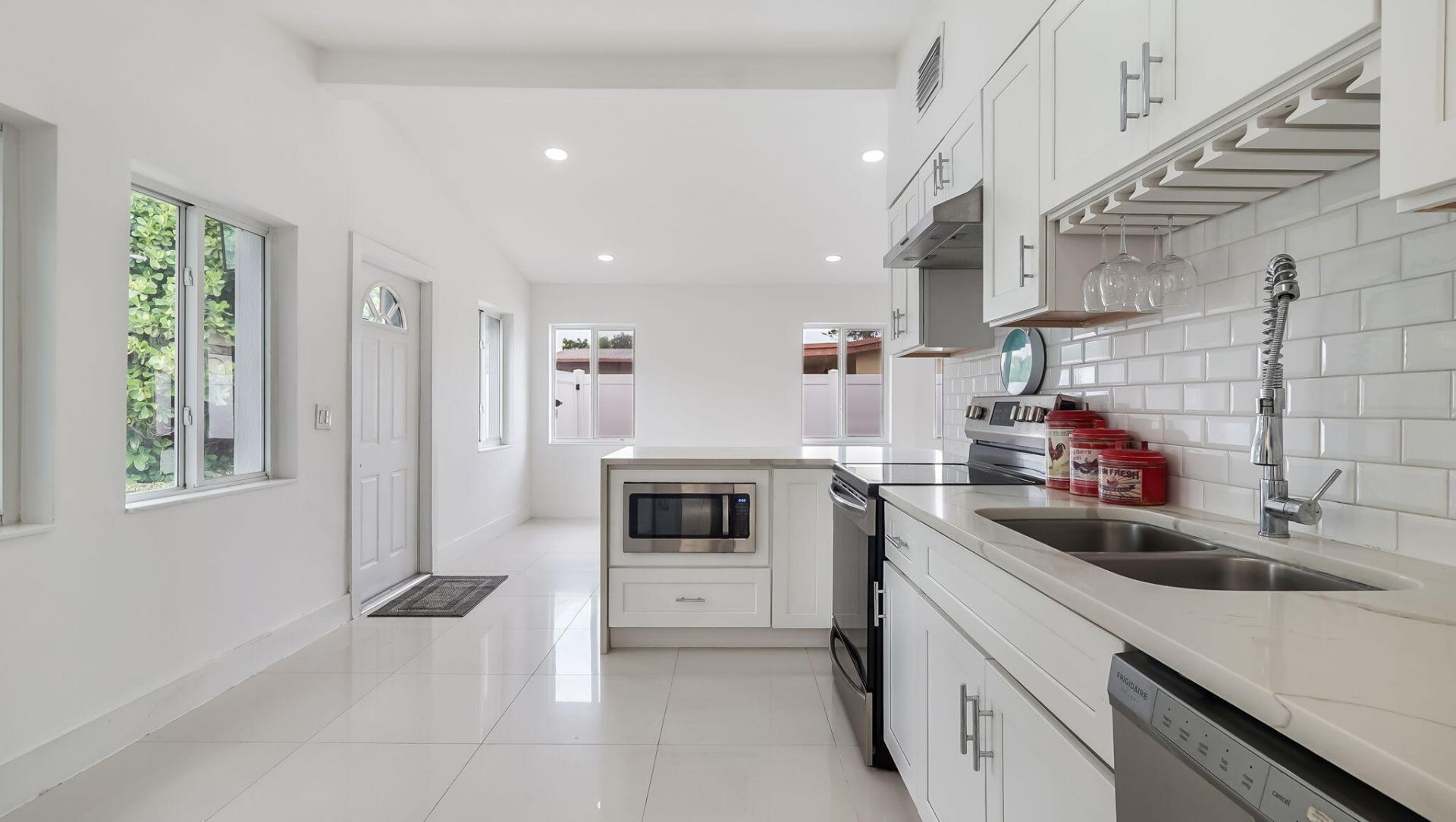 218 Glouchester Street, Boca Raton, FL 33487 Photo