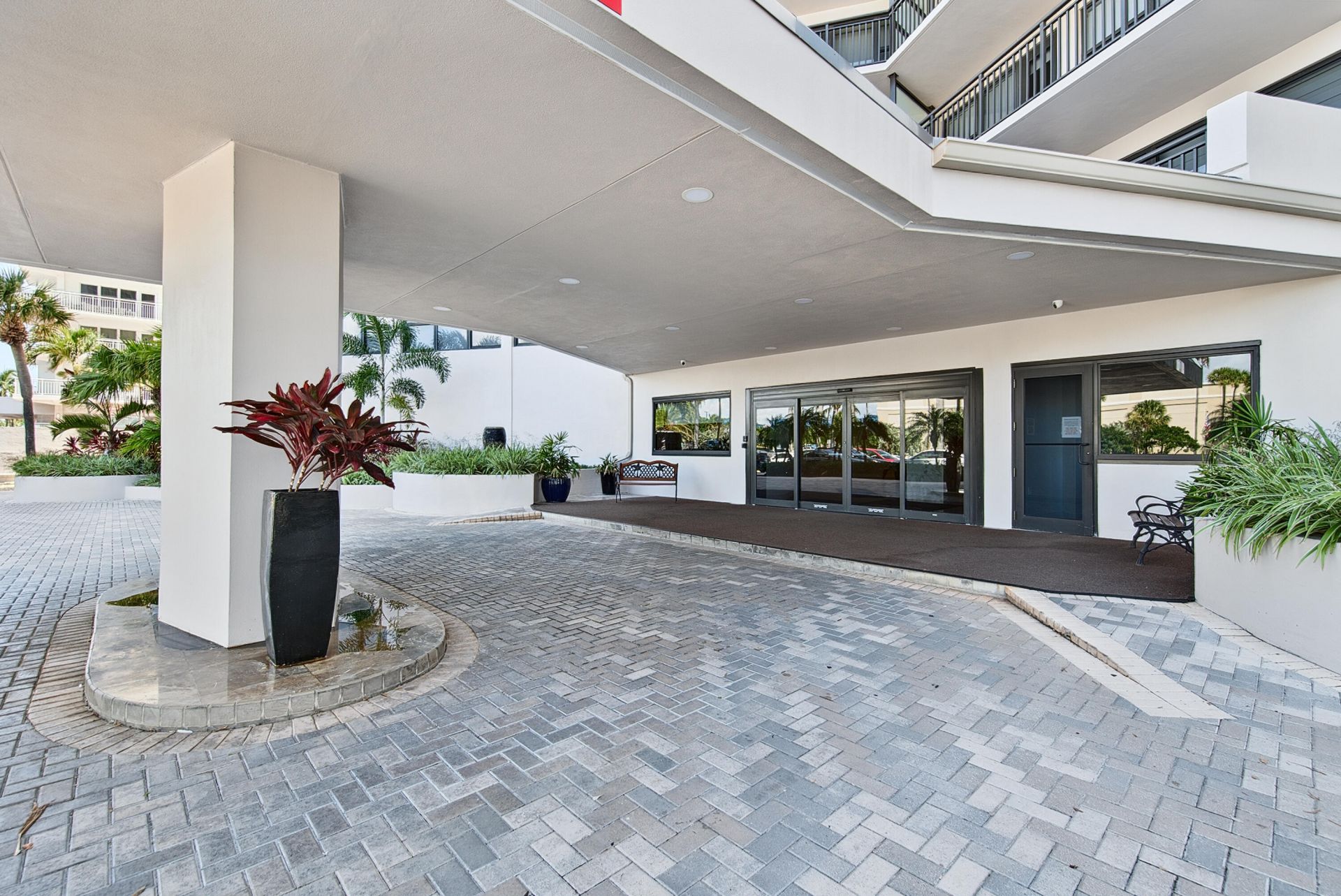 3800 Galt Ocean Drive, Unit 105, Fort Lauderdale, FL 33308 Photo