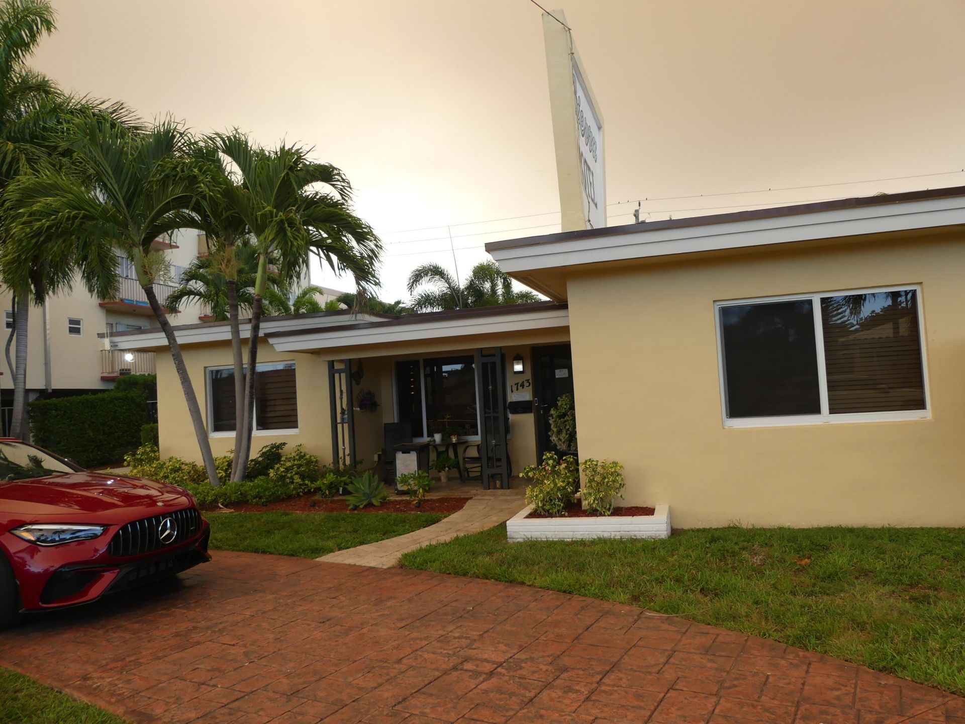 1743 Rodman Street, Hollywood, FL 33020 Photo