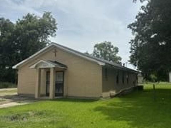 700 Mckinley Street, Clarksdale, MS 38614