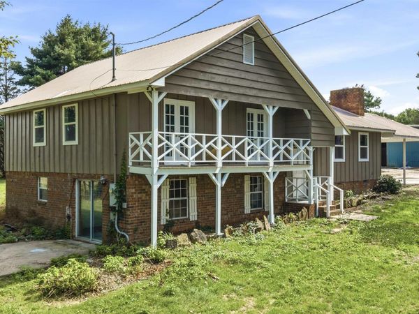 2944 McCurdy Avenue N, Rainsville, AL 35986
