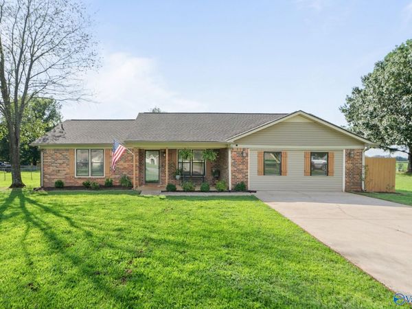 102 Harwell Circle, Meridianville, AL 35759