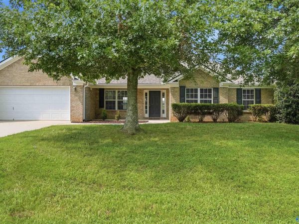 184 Oakcrest Road, Huntsville, AL 35811