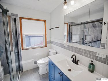 8346 Parker Court, Omaha, NE 68114