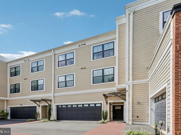 43537 MICHIGAN SQUARE, LEESBURG, VA 20176