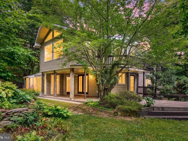 821 SMELTZER ROAD, SEVEN VALLEYS, PA 17360
