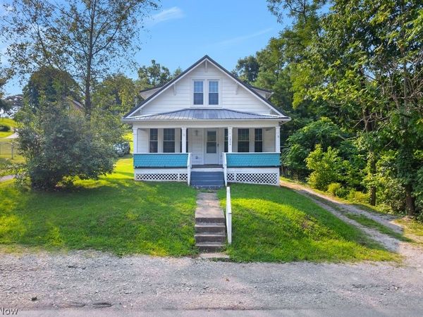 1304 Division Street , Parkersburg, WV 26101