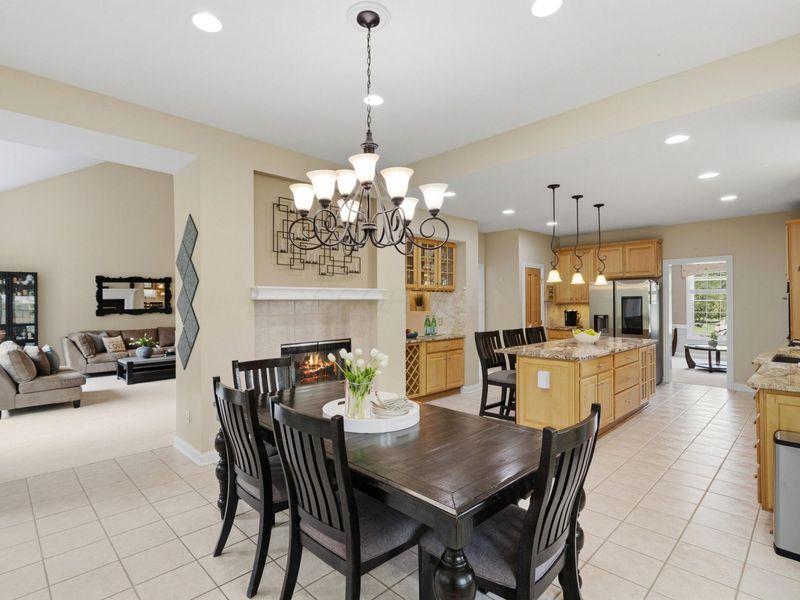 5792 Medallion Drive W, Westerville, OH 43082 Photo 17