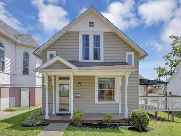 114 N Walnut Street , Baltimore, OH 43105