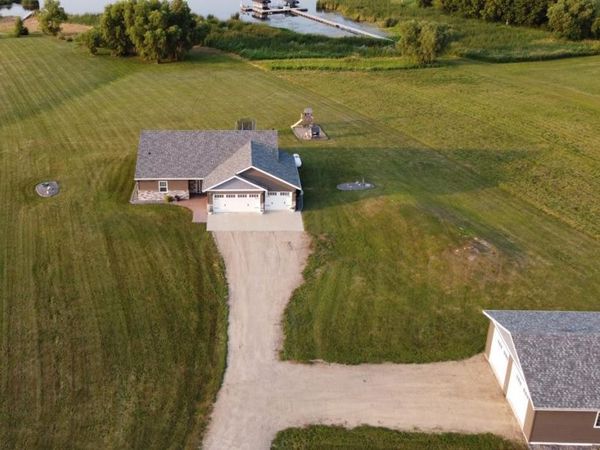 27915 238th Street, Fergus Falls, MN 56537