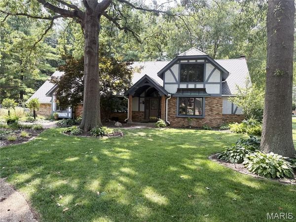 5 Pinebrook Court , Edwardsville, IL 62025