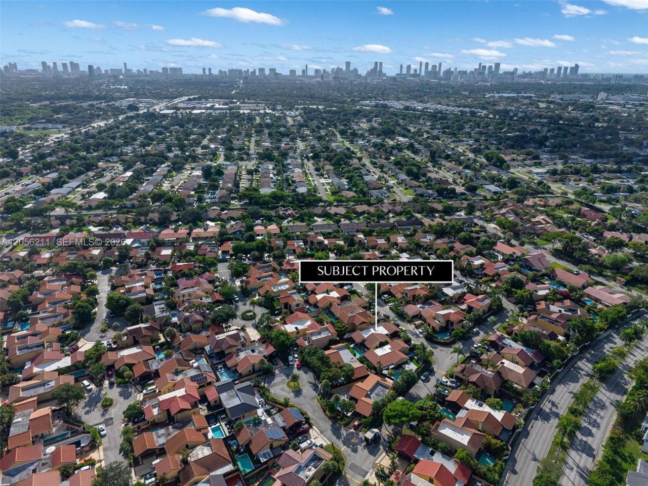 1017 NE 202nd Ln , Miami, FL 33179 Photo