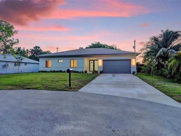 2445 SW 43rd Ter, Fort Lauderdale, FL 33317