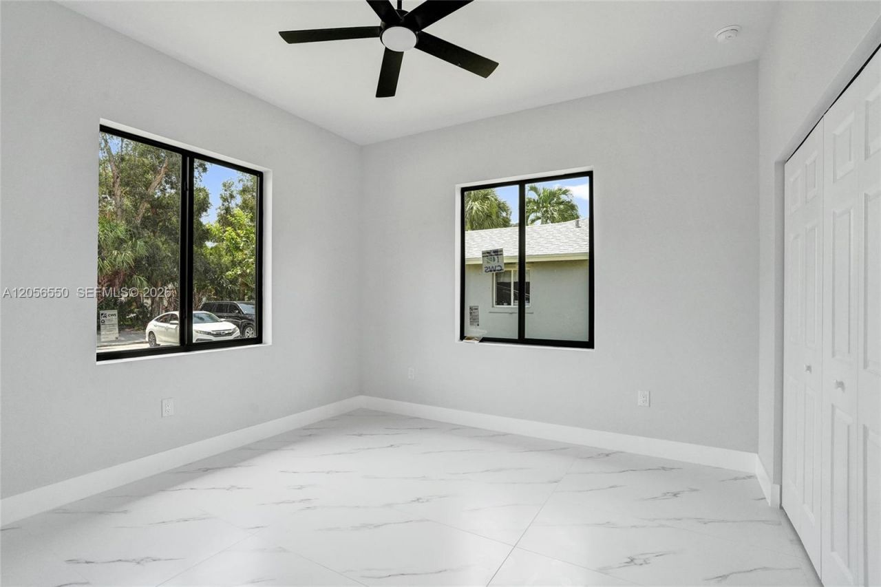 2445 SW 43rd Ter , Fort Lauderdale, FL 33317 Photo