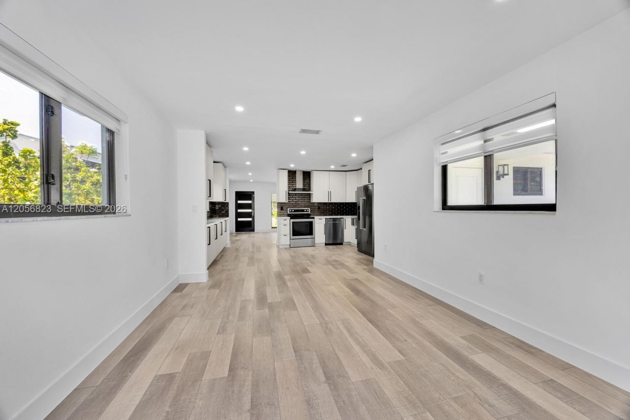 3052 SW 26th St, Unit 3052, Miami, FL 33133 Photo
