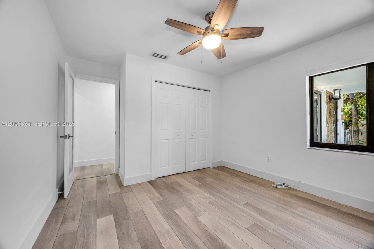 3052 SW 26th St, Unit 3052, Miami, FL 33133 Photo