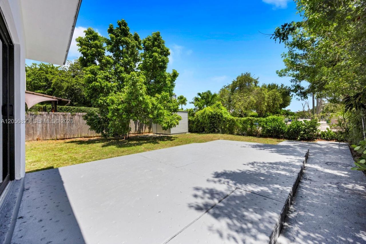 3052 SW 26th St, Unit 3052, Miami, FL 33133 Photo