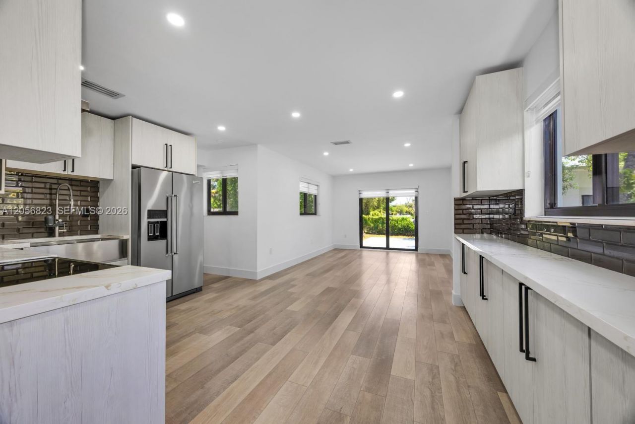 3052 SW 26th St, Unit 3052, Miami, FL 33133 Photo