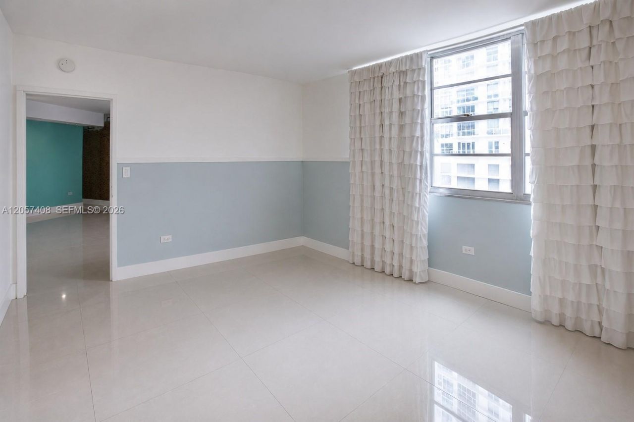 825 Brickell Bay Dr , Unit 1151, Miami, FL 33131 Photo