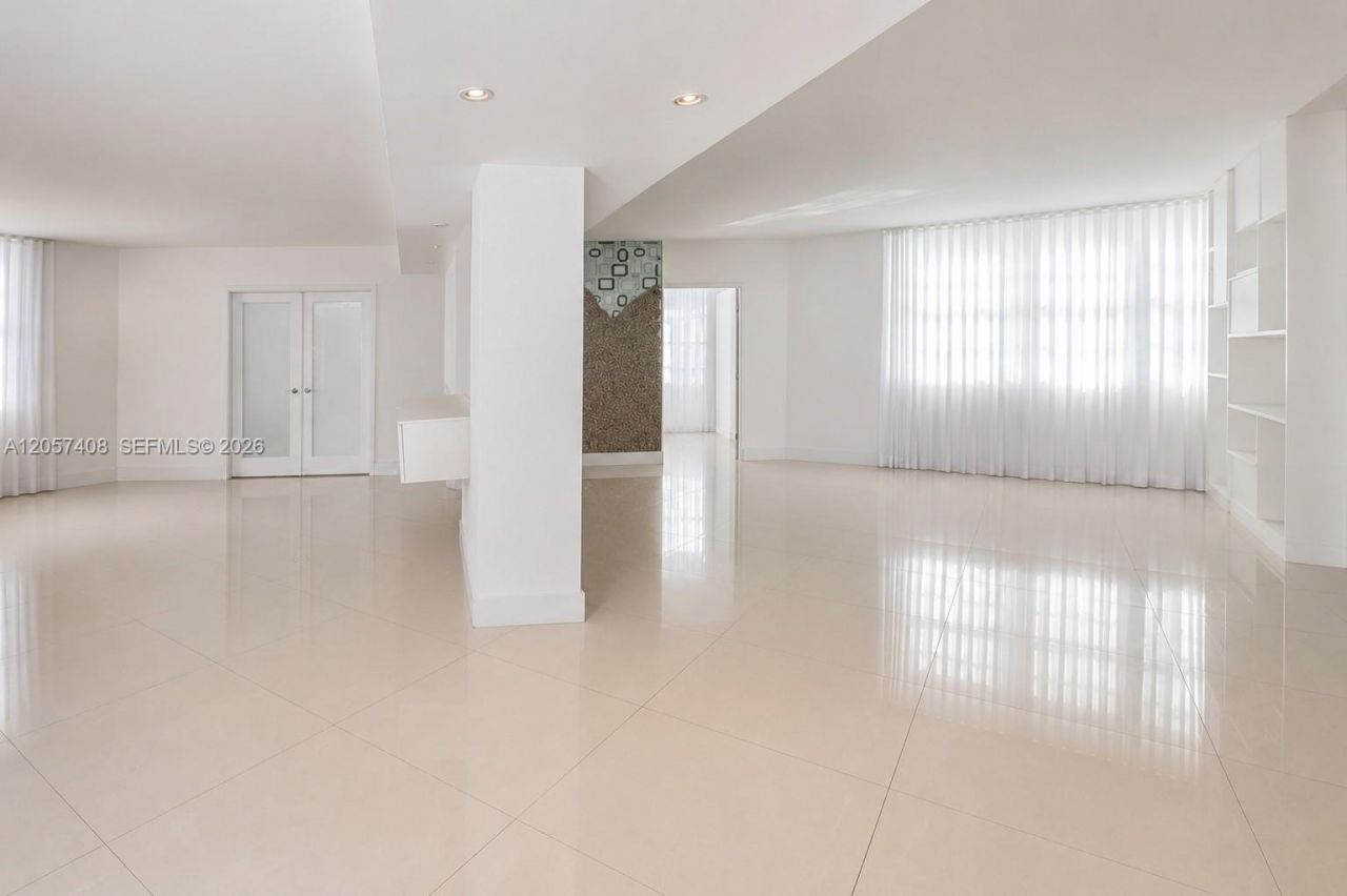 825 Brickell Bay Dr , Unit 1151, Miami, FL 33131 Photo