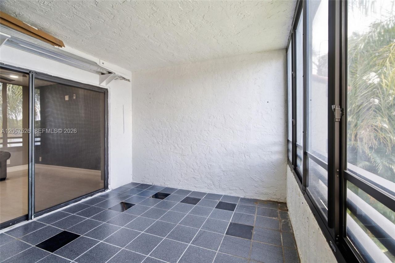 11444 NW 10th St , Unit 11444, Pembroke Pines, FL 33026 Photo