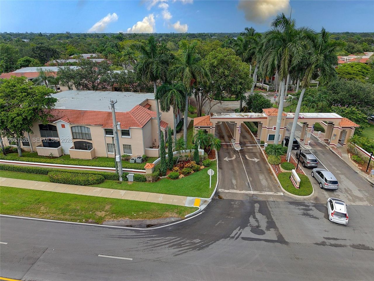 11444 NW 10th St , Unit 11444, Pembroke Pines, FL 33026 Photo