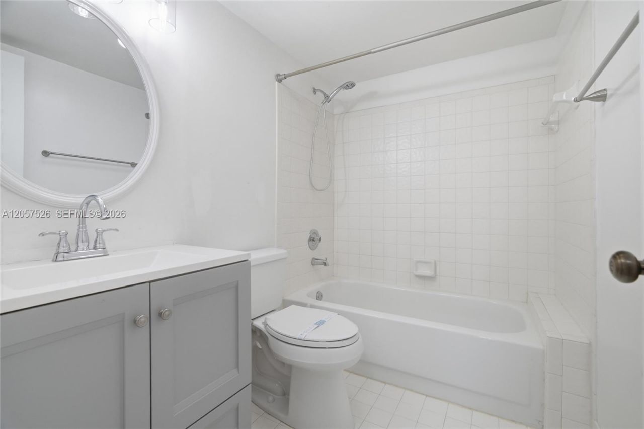 11444 NW 10th St , Unit 11444, Pembroke Pines, FL 33026 Photo