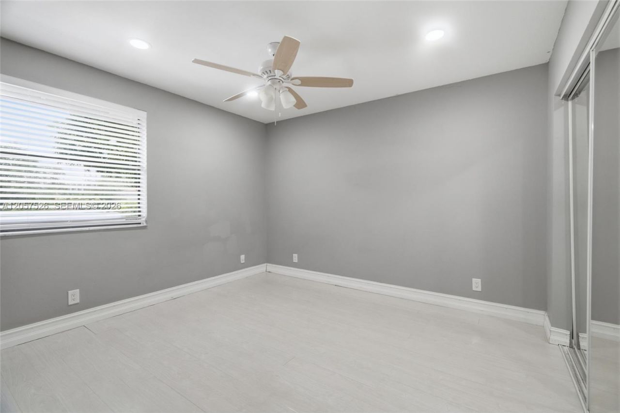 11444 NW 10th St , Unit 11444, Pembroke Pines, FL 33026 Photo