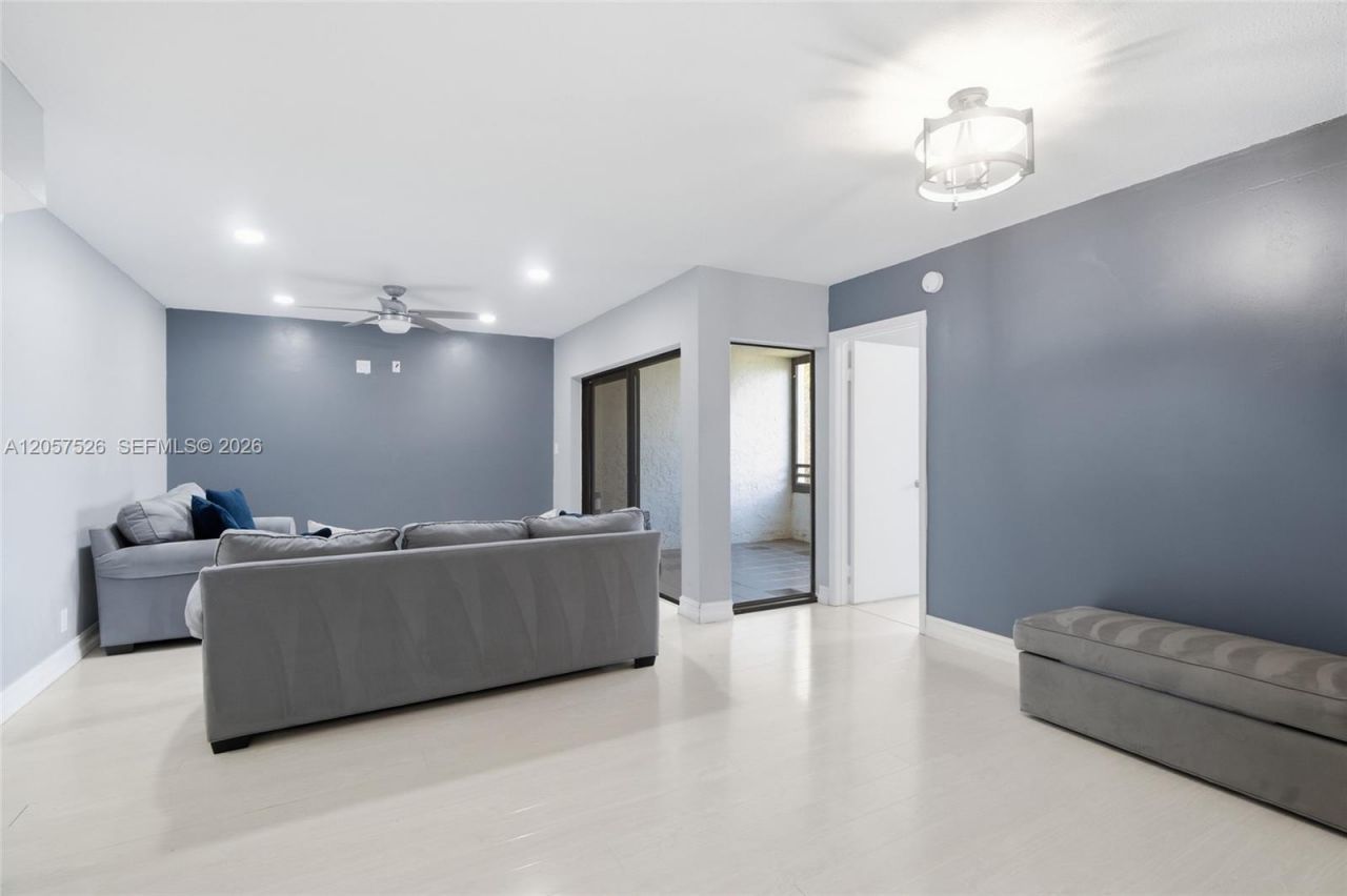 11444 NW 10th St, Unit 11444, Pembroke Pines, FL 33026 Photo