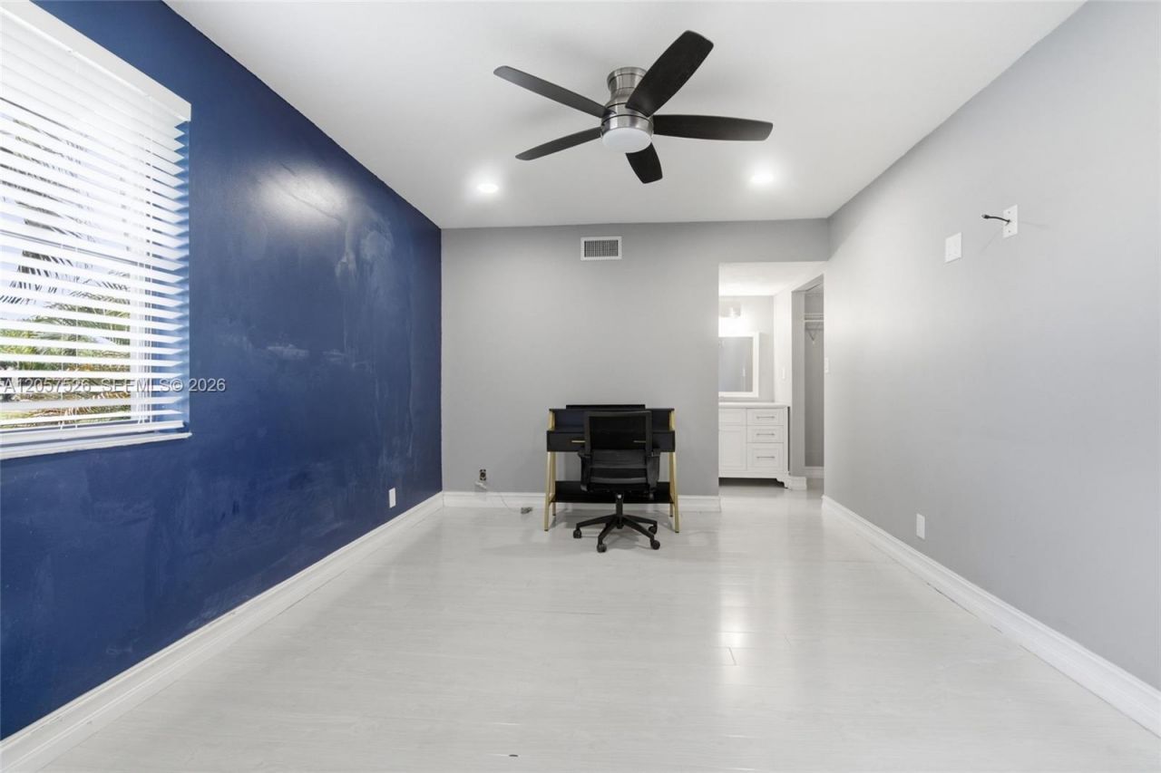 11444 NW 10th St , Unit 11444, Pembroke Pines, FL 33026 Photo
