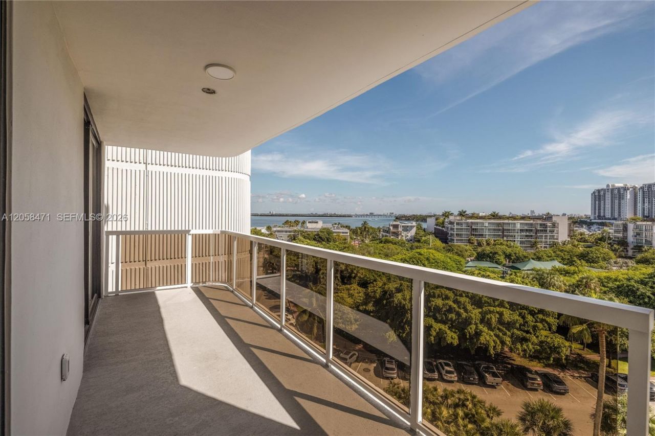 9 Island Ave, Unit 814, Miami Beach, FL 33139 Photo