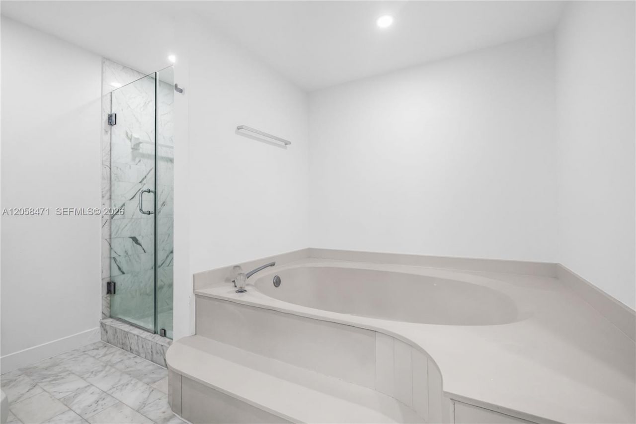 9 Island Ave, Unit 814, Miami Beach, FL 33139 Photo