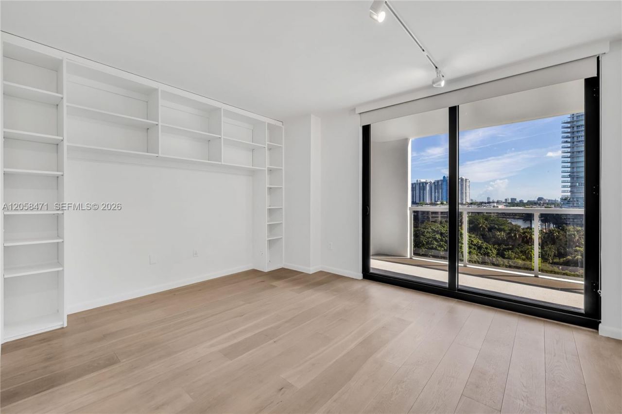 9 Island Ave, Unit 814, Miami Beach, FL 33139 Photo
