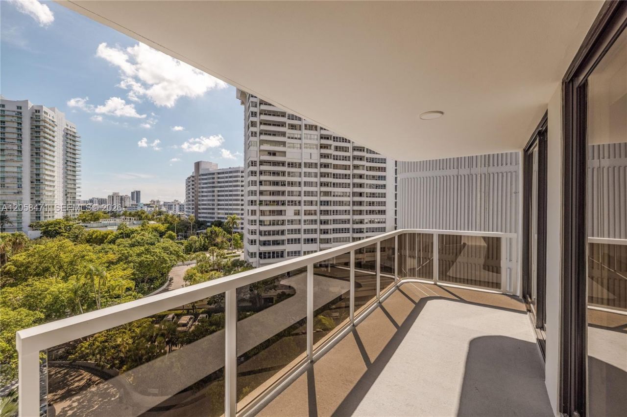 9 Island Ave, Unit 814, Miami Beach, FL 33139 Photo