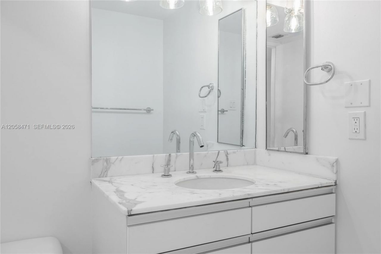 9 Island Ave, Unit 814, Miami Beach, FL 33139 Photo