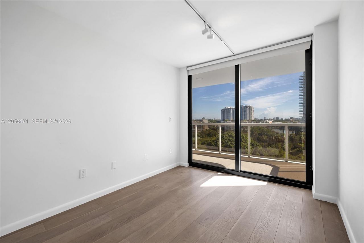 9 Island Ave, Unit 814, Miami Beach, FL 33139 Photo